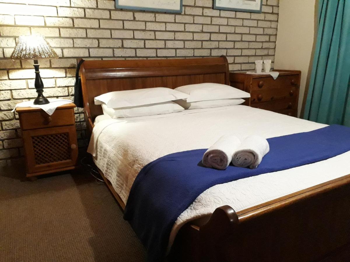 Die Plasie On-Suite Rooms Hartbeespoort Exterior photo